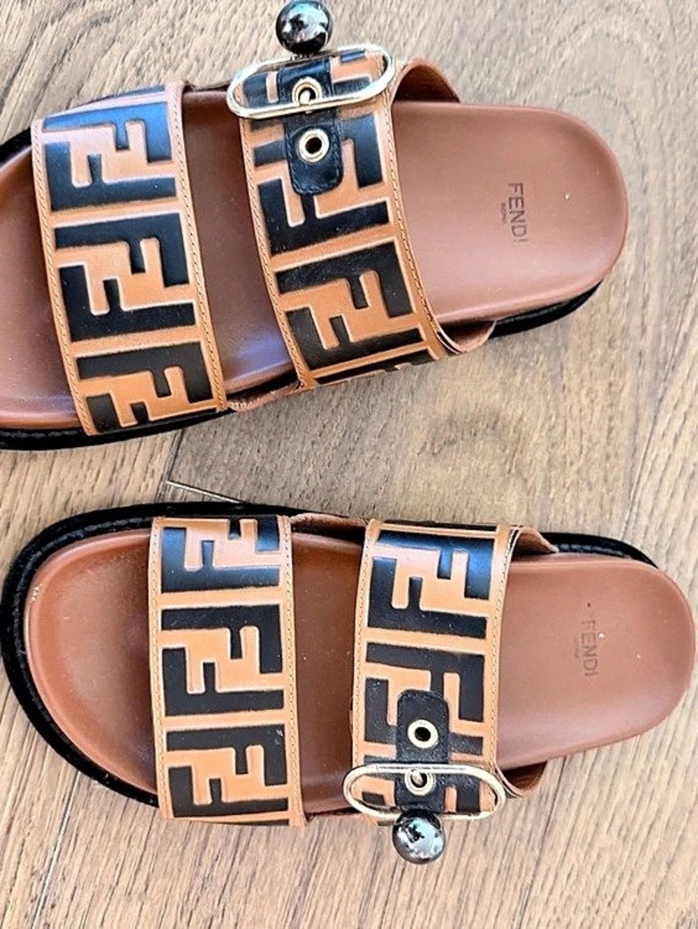 Women’s Fendi FF pearland Double Band Slide Sandal Brown & Black EU 37.5